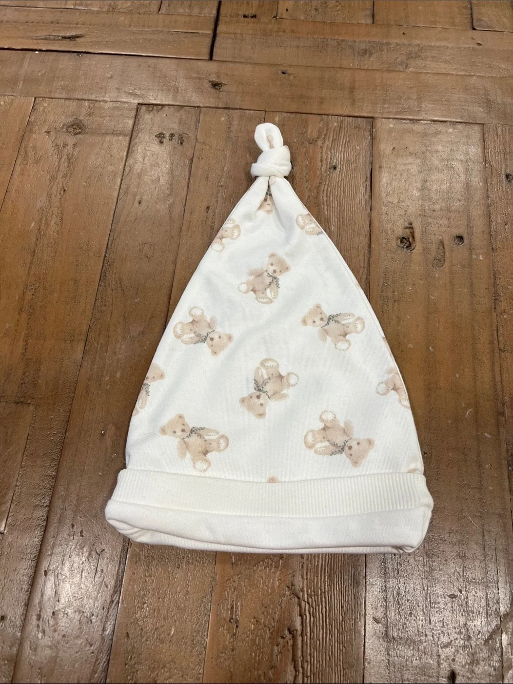Burberry Teddy Bear print knotted cap 9 months ivory hat layette